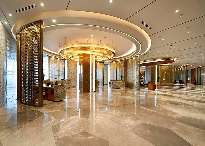 Fili - Nustar & Casino Hotel Cebu